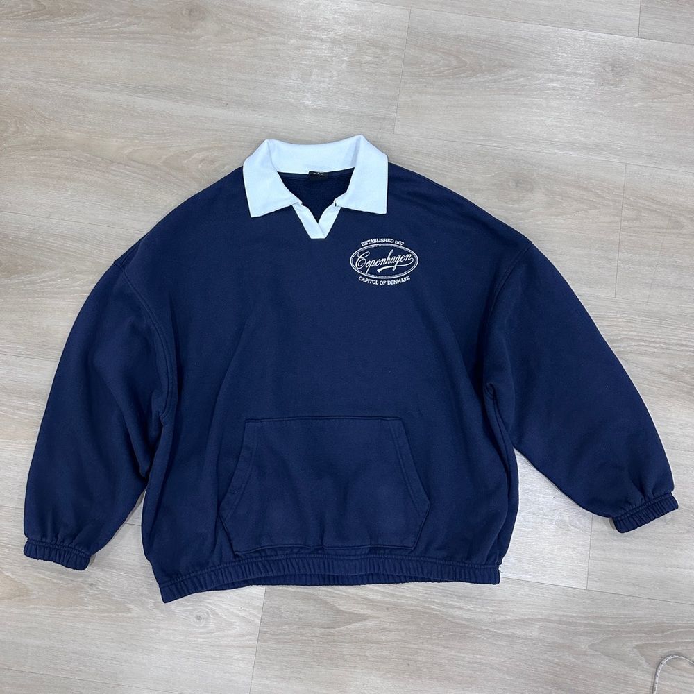 PacSun Navy Sweatshirt with White Collar, Size Small